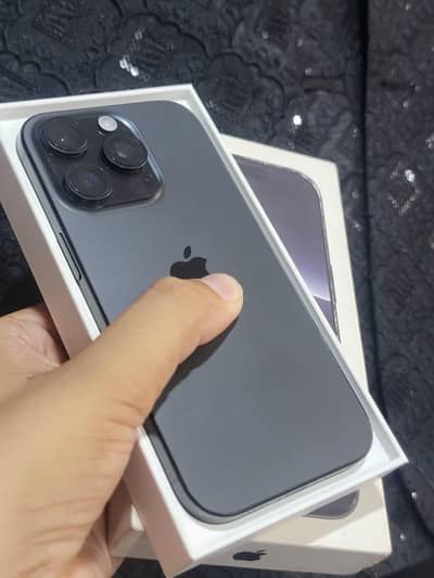Apple iPhone 16 Pro