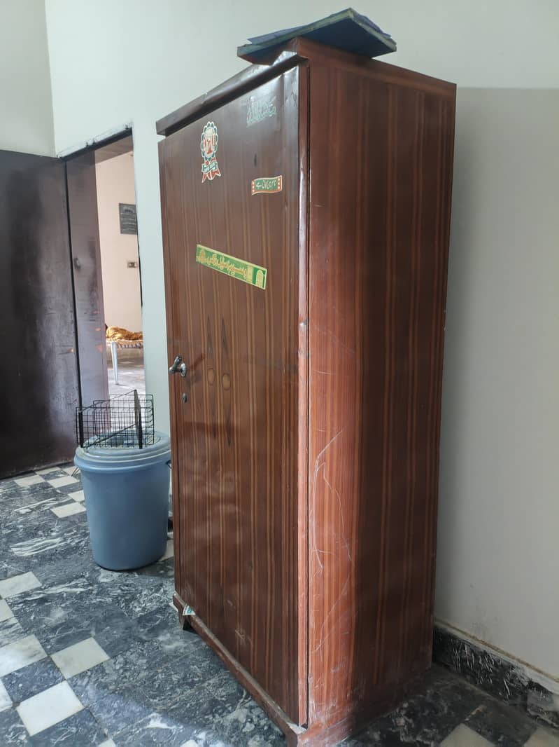 single door 1