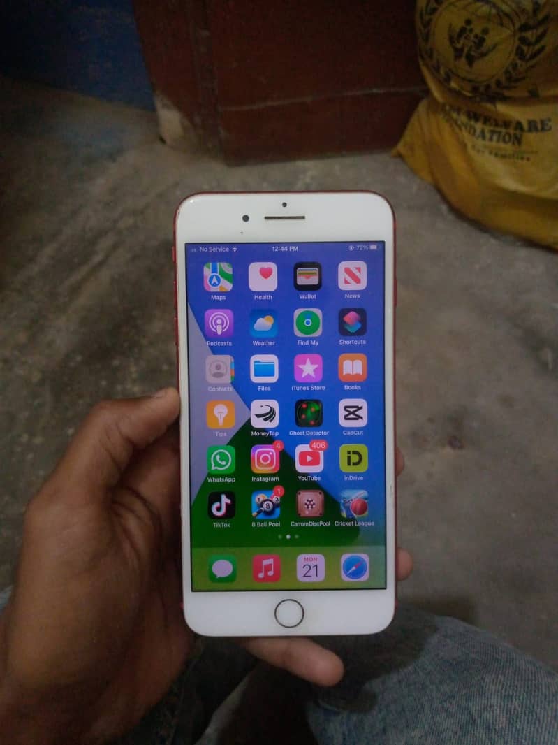 Apple iPhone 7 Plus 8