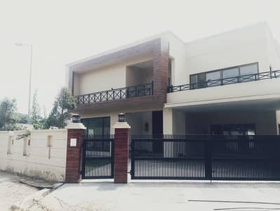 3 Bed Spacious Flat For Sale in Askari 10 Lahore - Sector E | Gated Community