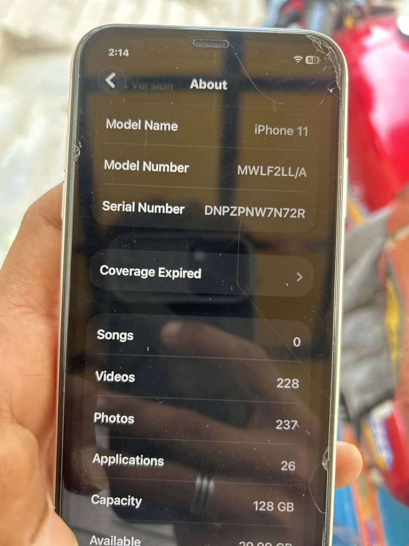 Apple iPhone 11 3