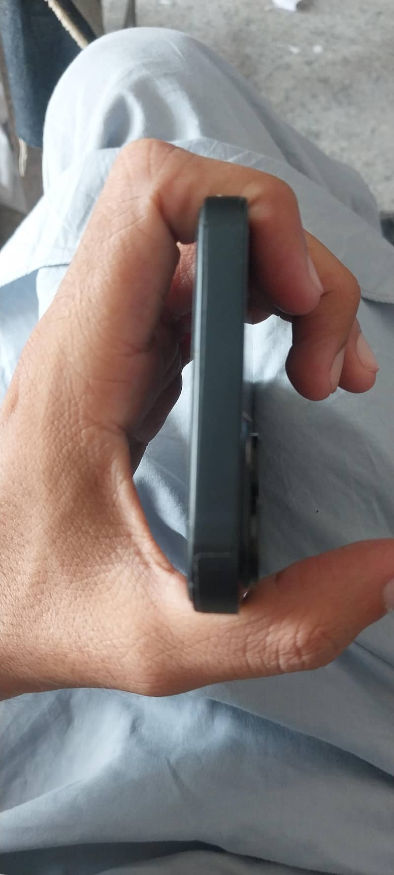 Apple iPhone 13 2