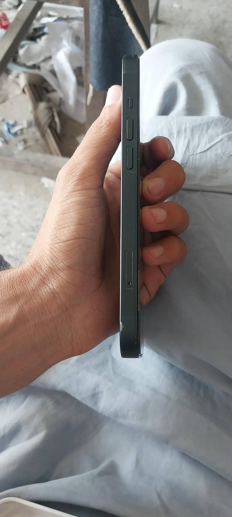 Apple iPhone 13 3