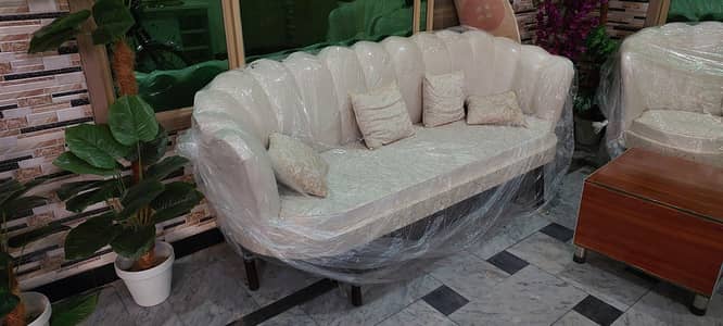 Sofa Set 5 seater solid wood structure new condition never used