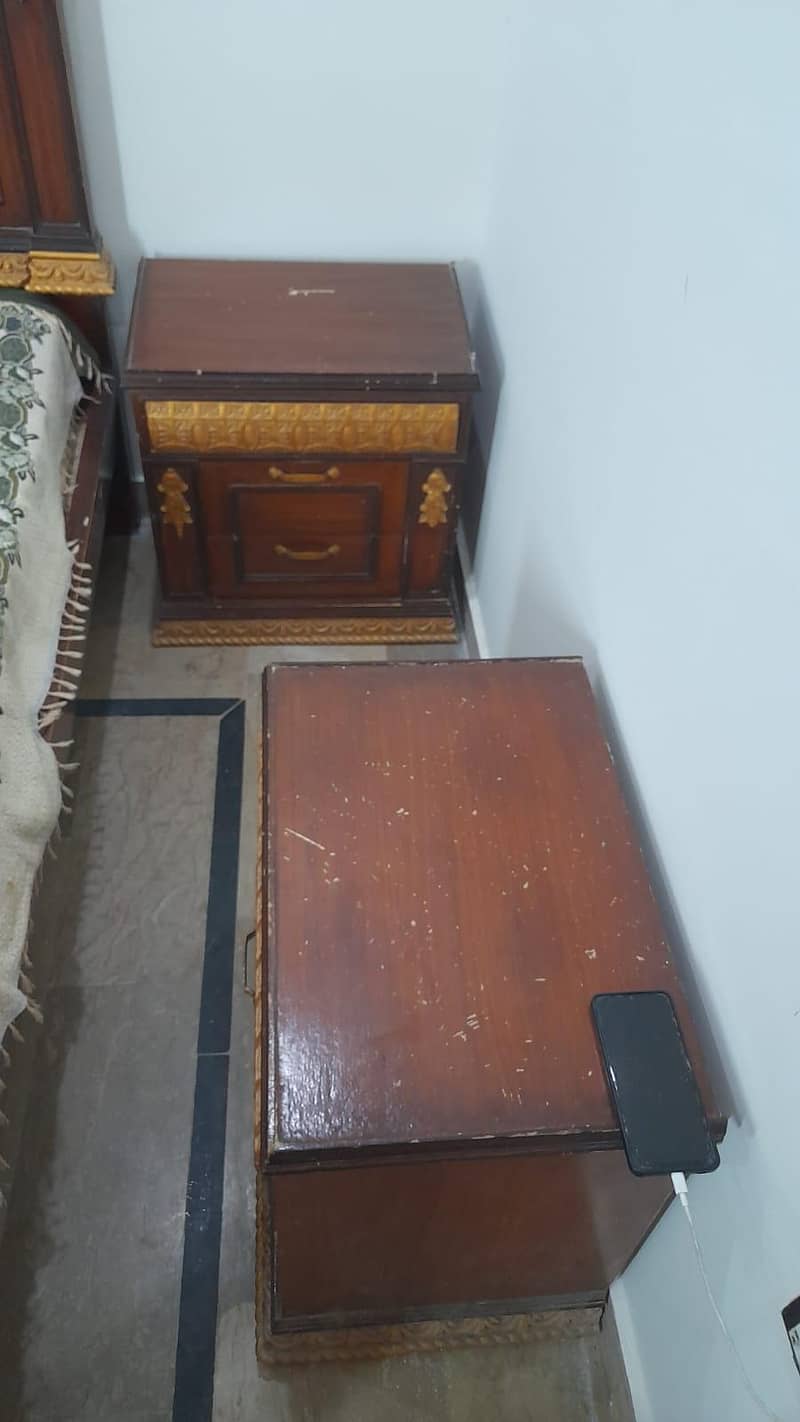 double bed with side table 1