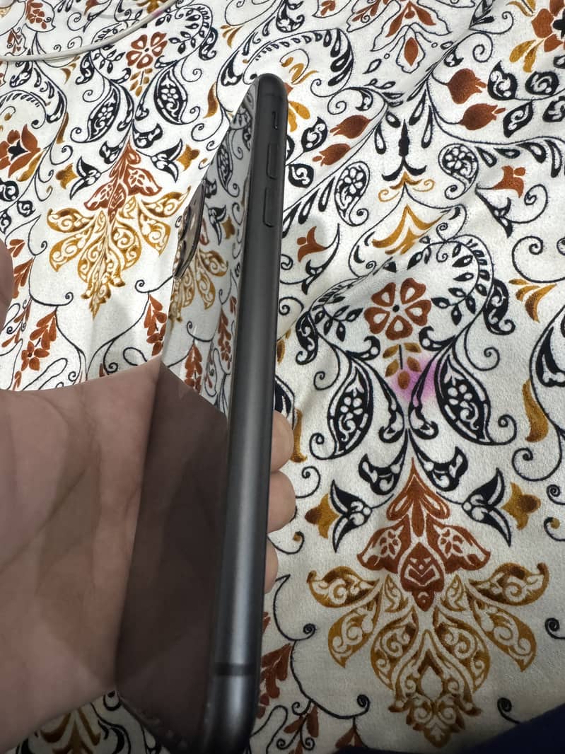 Apple iPhone 11 1