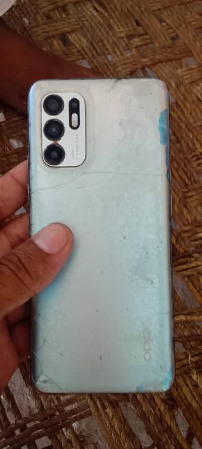 OPPO Reno6