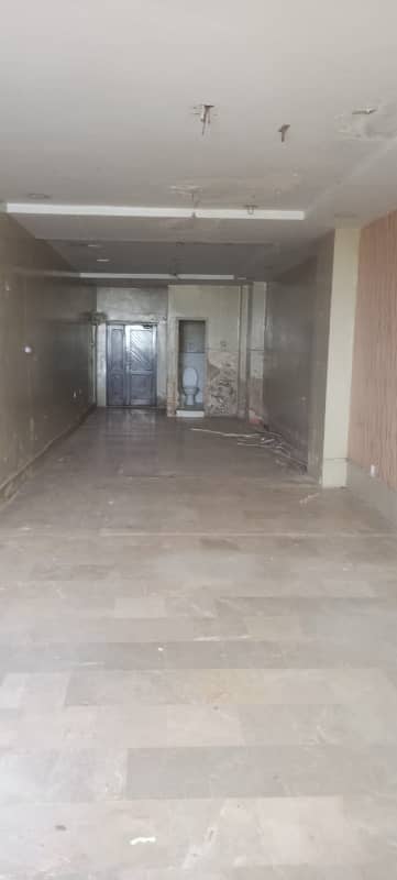 Business Arcade office for rent 810sqft in shahar e Faisal.