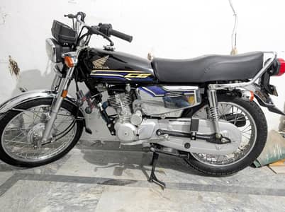 Honda 125 Chrome Edition