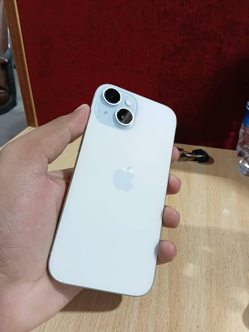 Apple iPhone 15 5