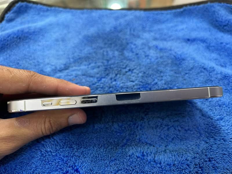Apple iPhone 14 Pro Max 2