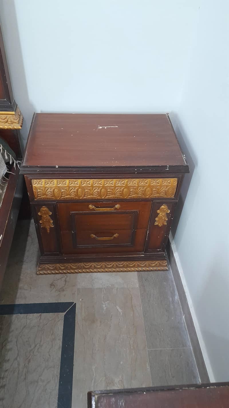 bed with side table 1