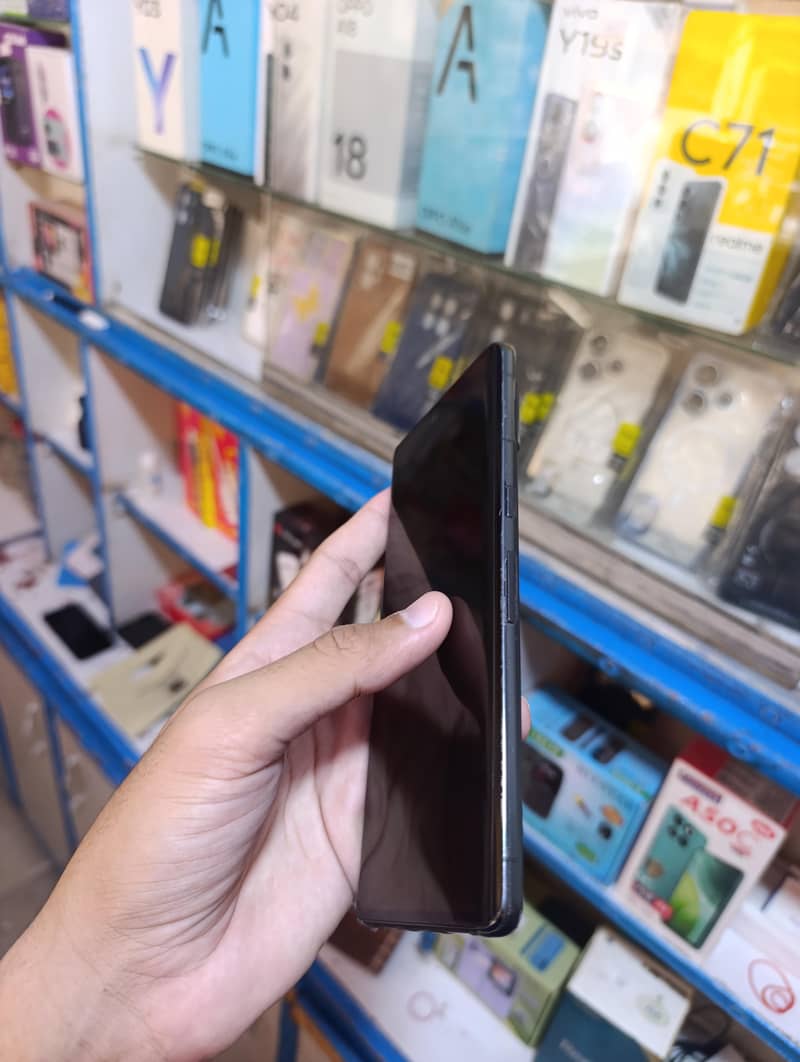Google Pixel 7 Pro 2