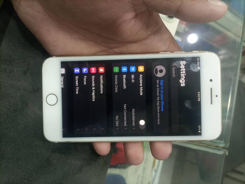 Apple iPhone 7 Plus 4