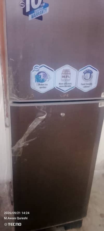 Pel Life 2200 Refrigerator In Good Warrenty Condition