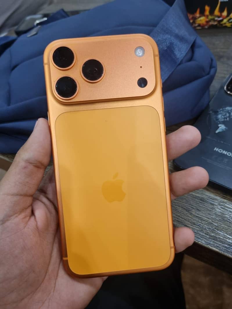 Apple iPhone 17 Pro Max 0