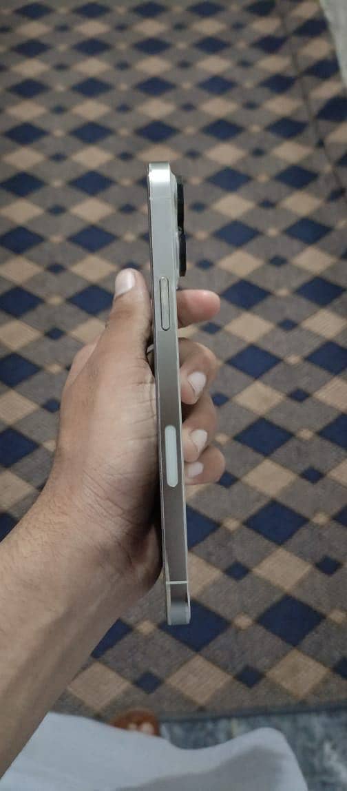 Apple iPhone 13 Pro Max 3