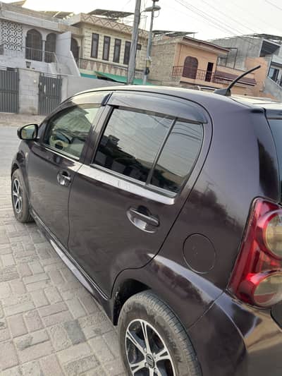 Toyota Passo 2011