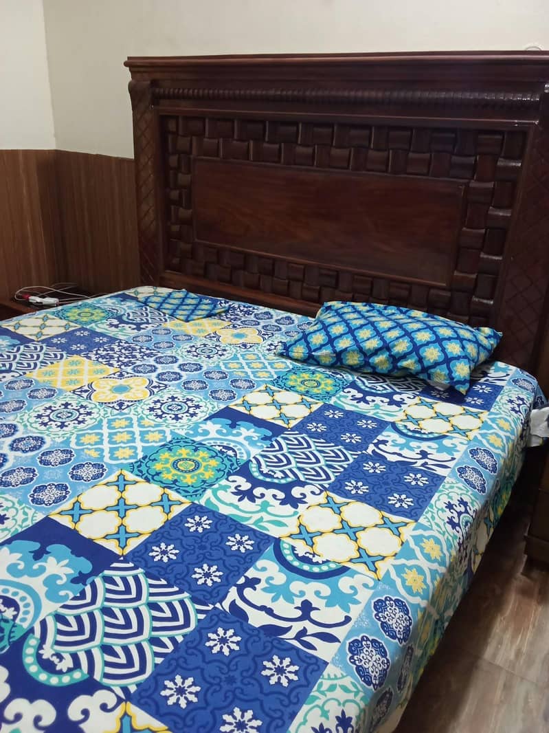 double bed 0