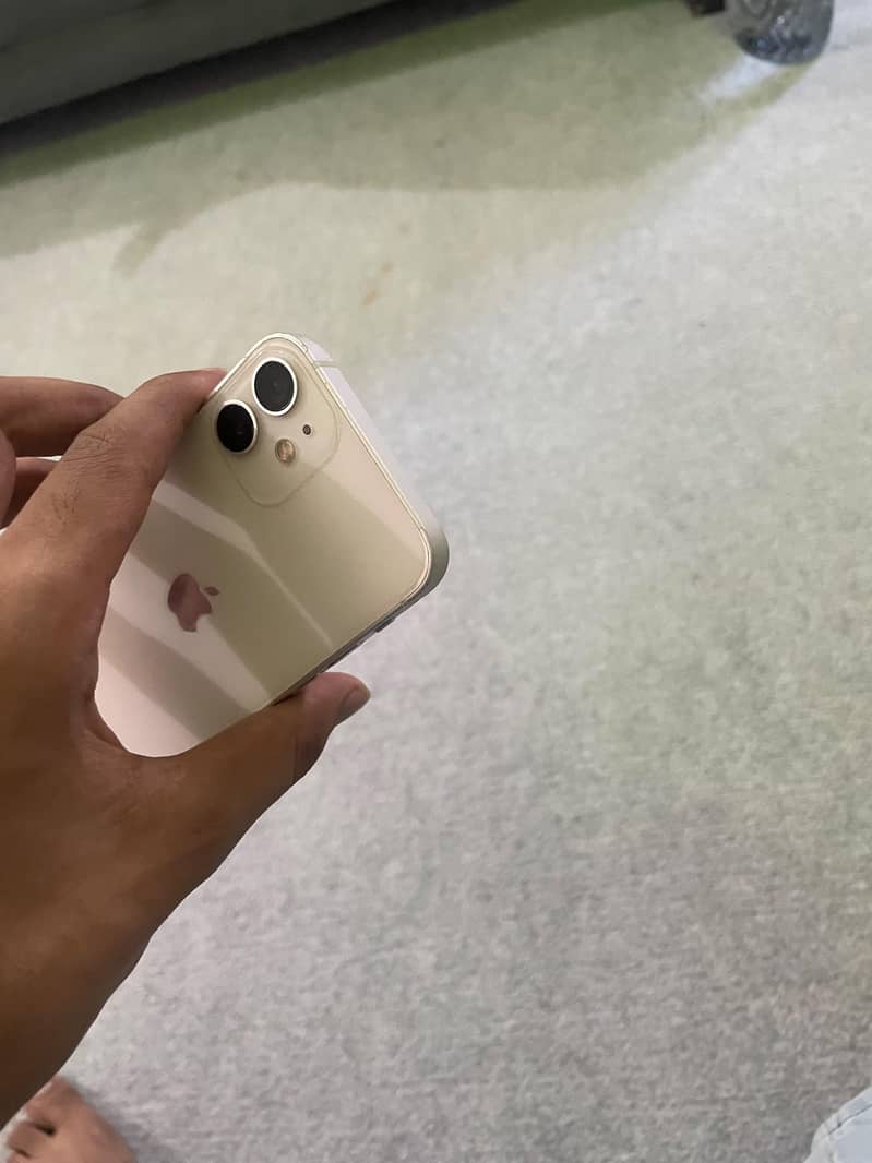 Apple iPhone 12 mini 1