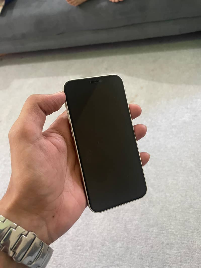 Apple iPhone 12 mini 2