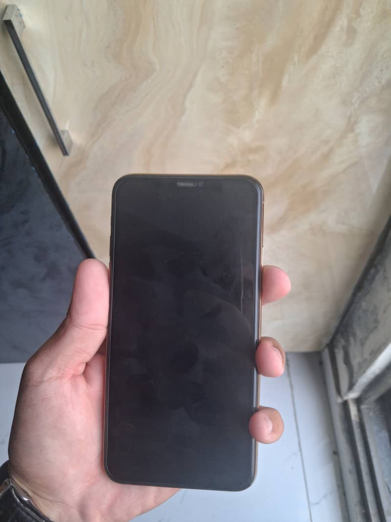 Iphone 11 pro max 5