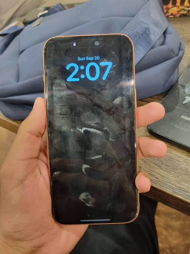 Apple iPhone 17 Pro Max 3