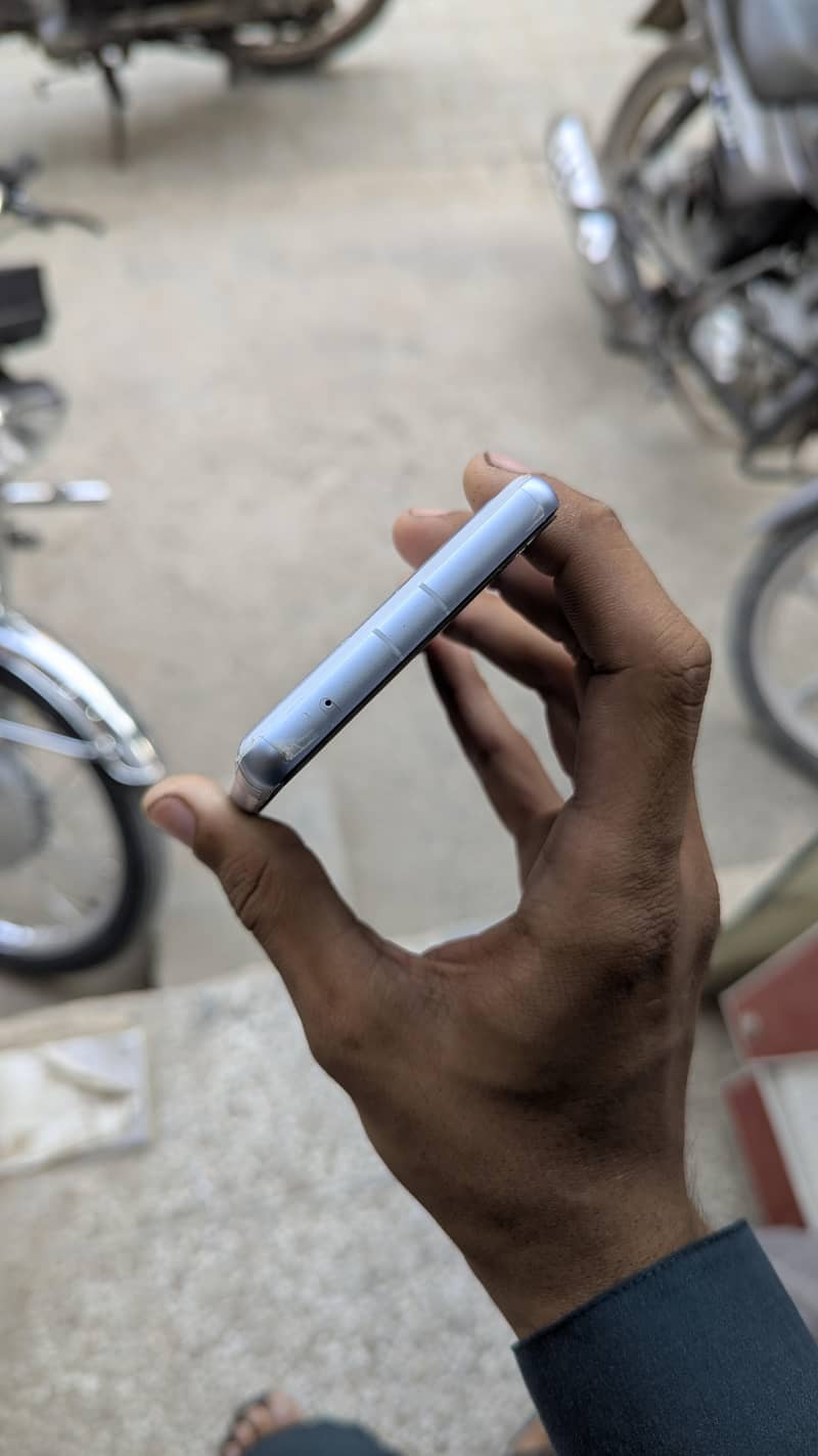 Google Pixel 7a 3