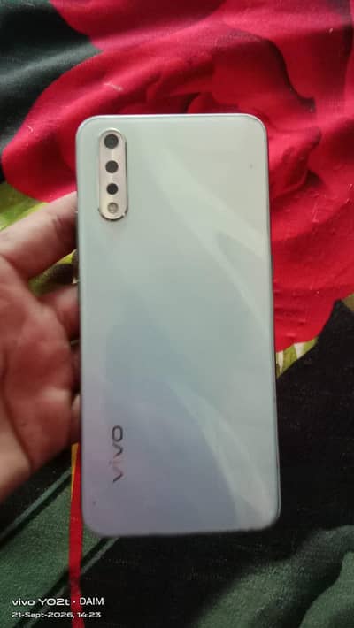 Vivo S1