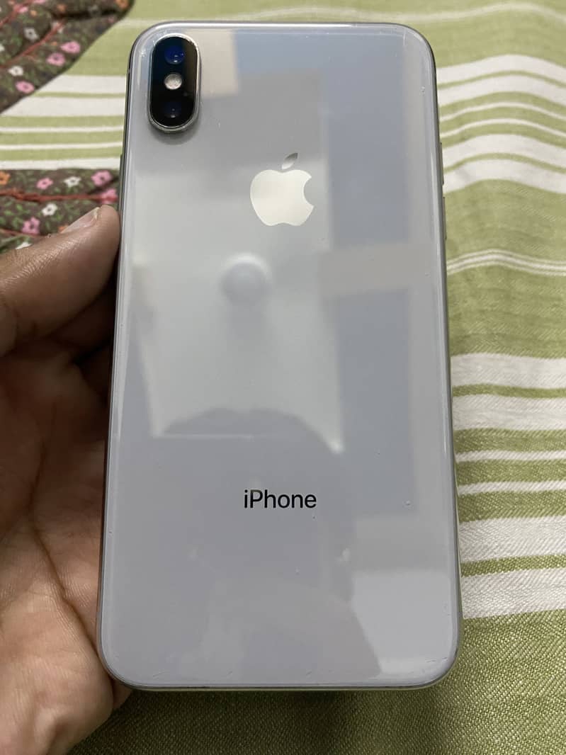 Apple iPhone X 4