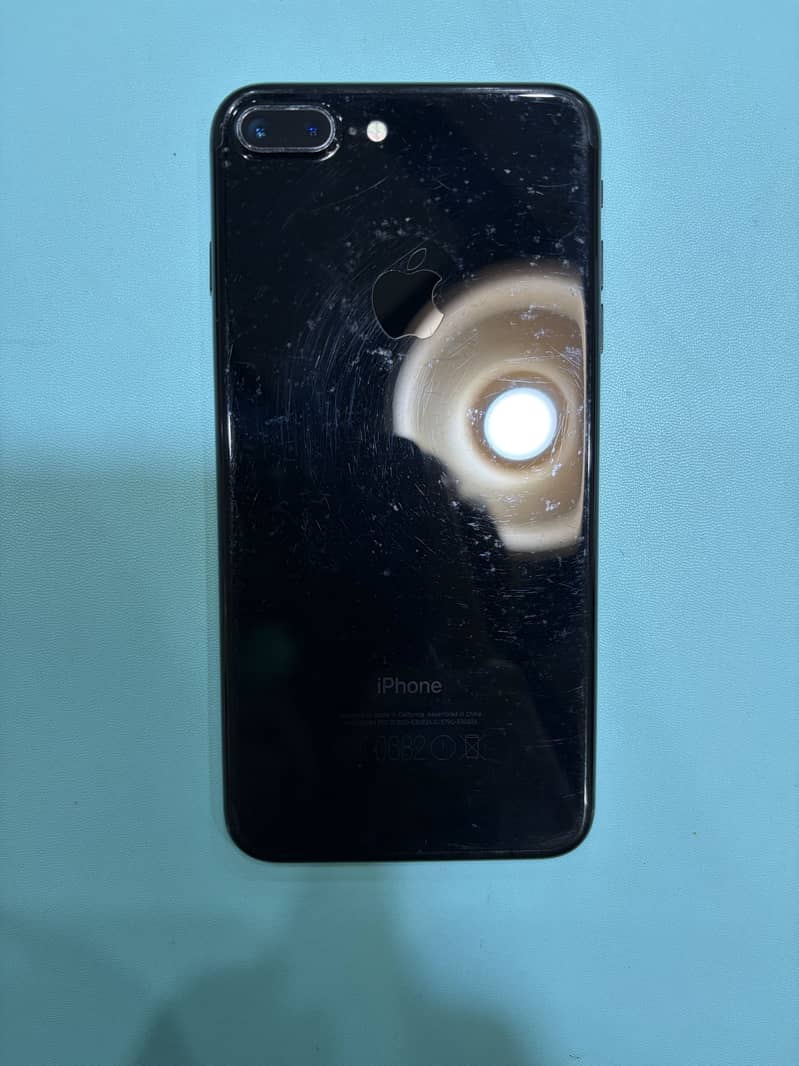Apple iPhone 7 Plus 1