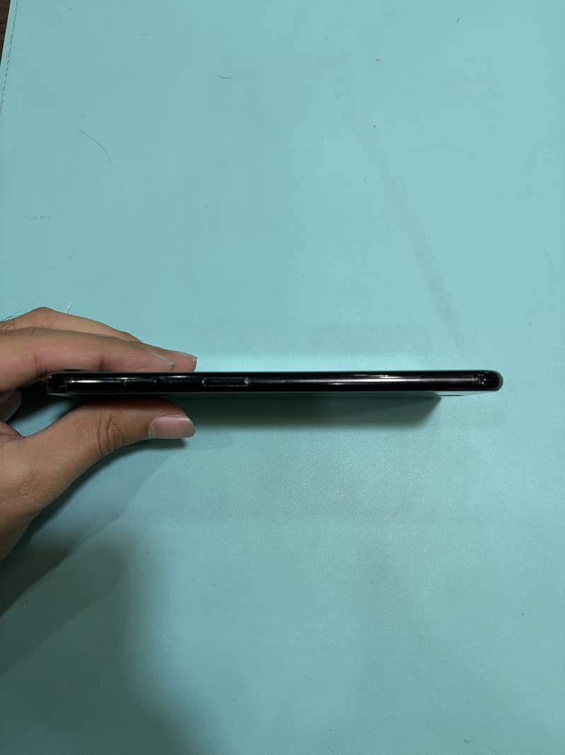 Apple iPhone 7 Plus 10