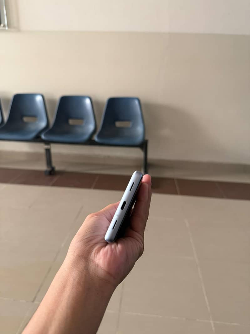 Google Pixel 7a 3