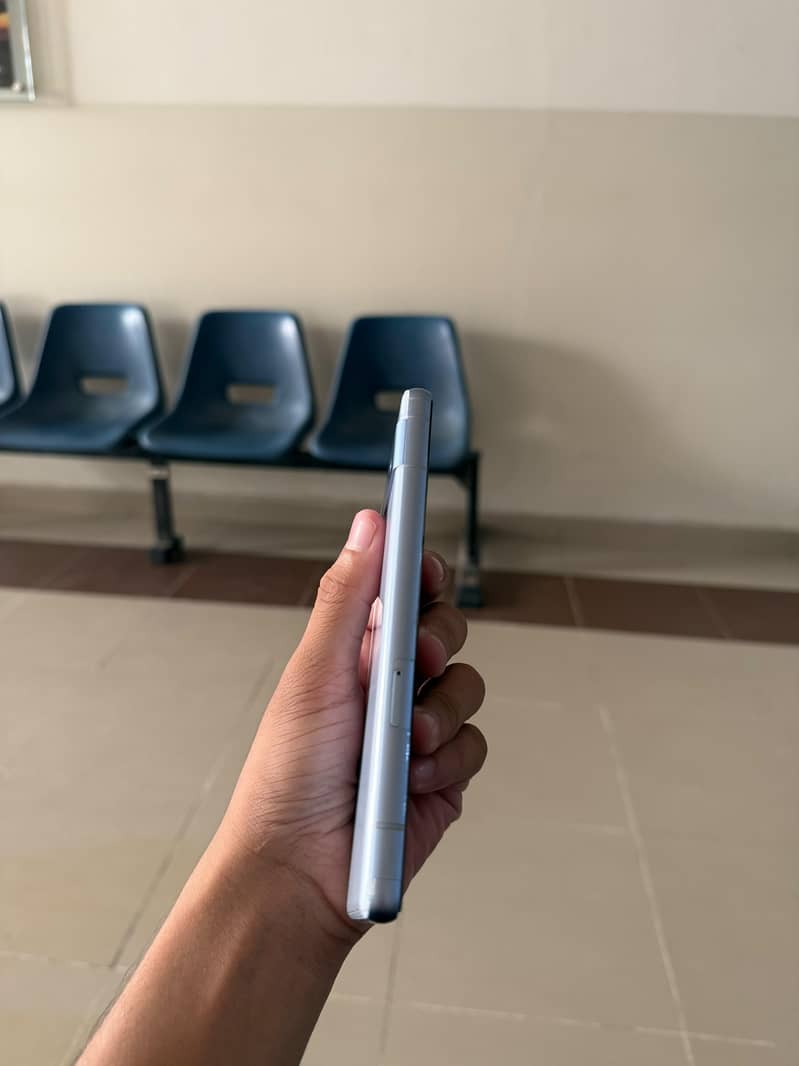 Google Pixel 7a 4