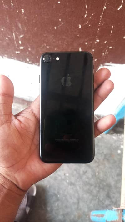 Apple iPhone 7 (128gb)