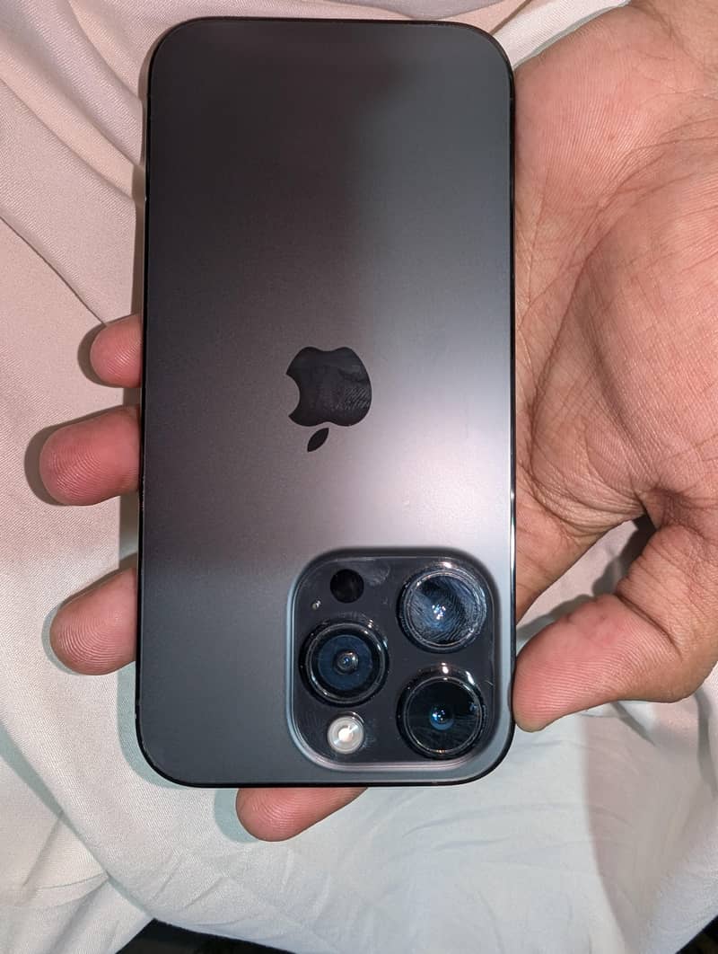 Apple iPhone 14 pro 2