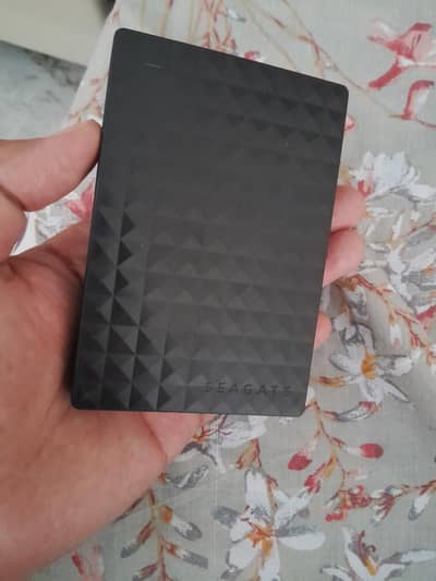 Seagate Expansion Portable 2TB External Hard Drive – USB