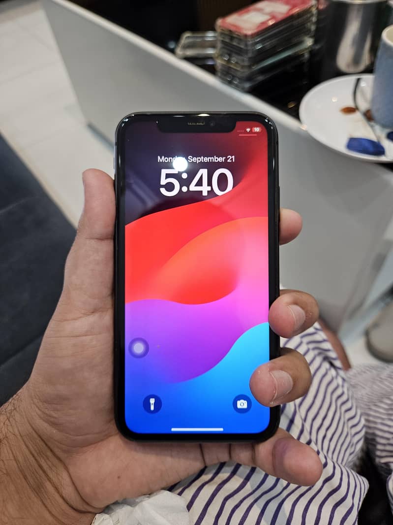 Apple iPhone 11 6