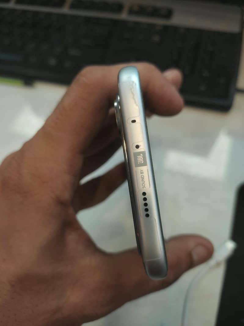 Infinix Note edge 0
