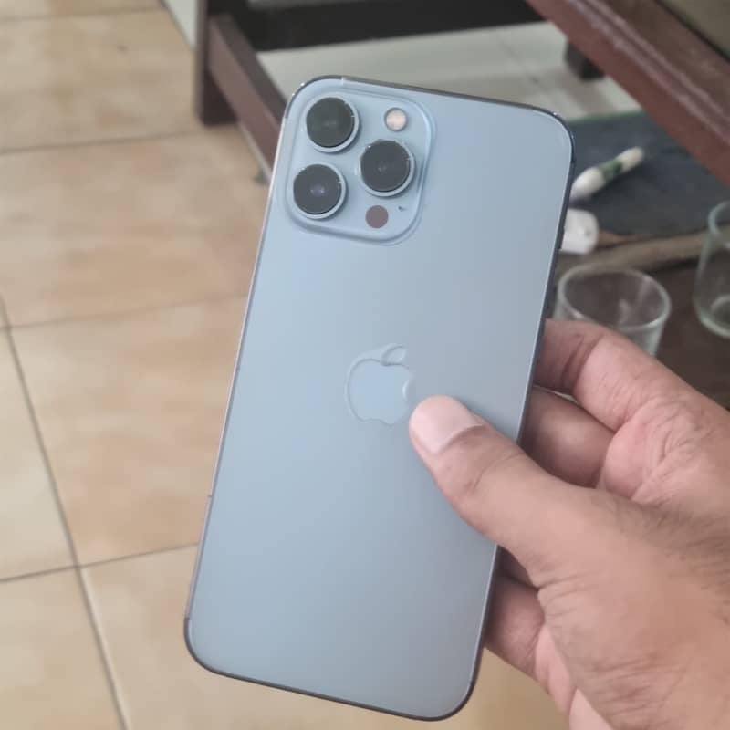 iphone 13 pro max 2