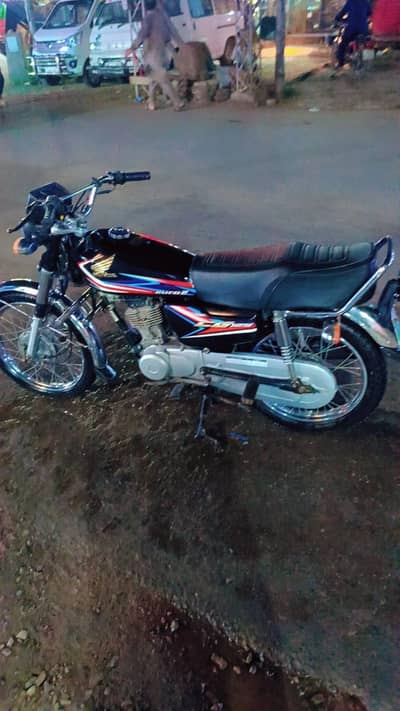 Honda 125 for sale in excellent condition