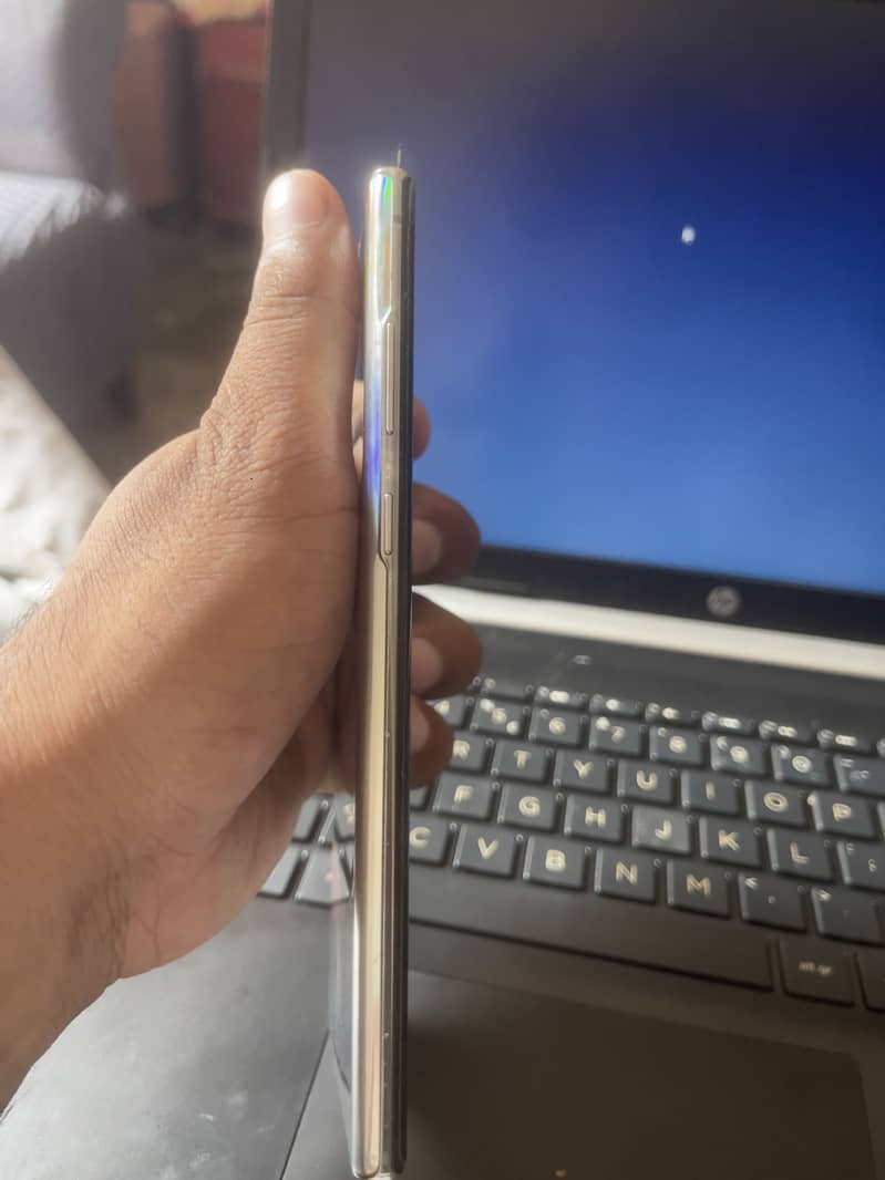 Samsung Mobile Note 10 Plus 4