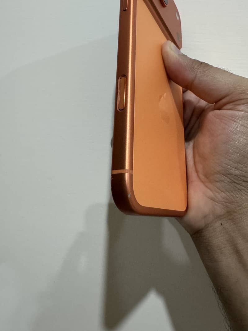 Apple iPhone 17 Pro Max 10