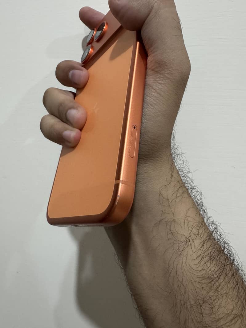 Apple iPhone 17 Pro Max 11