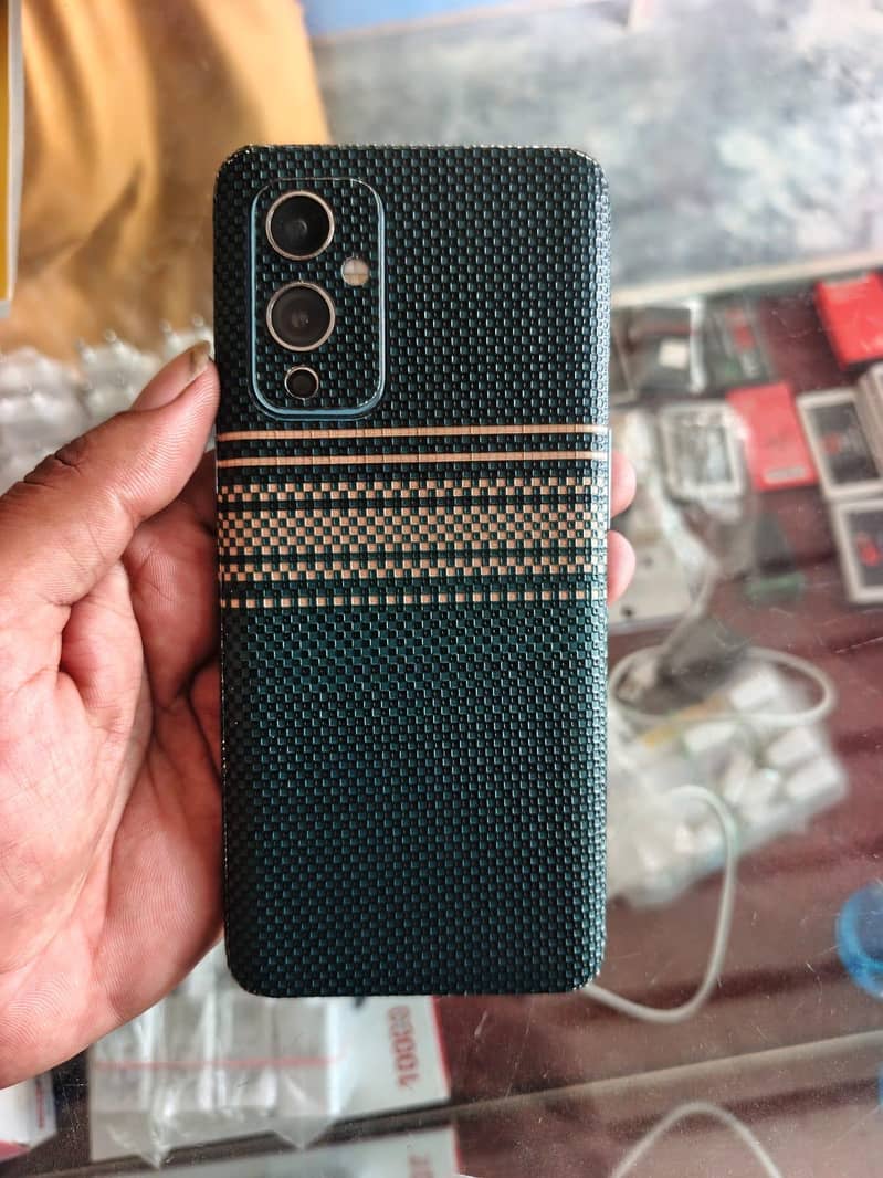 One Plus 9 5G 1