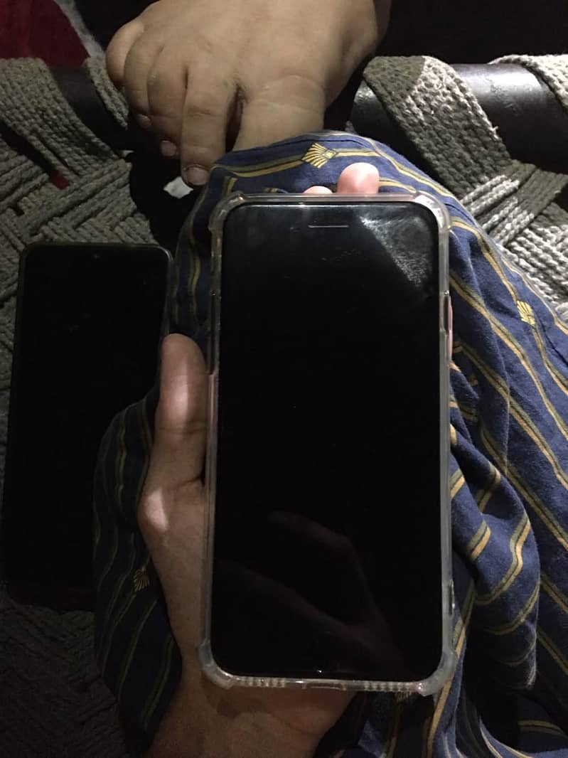 Apple iPhone 7 1