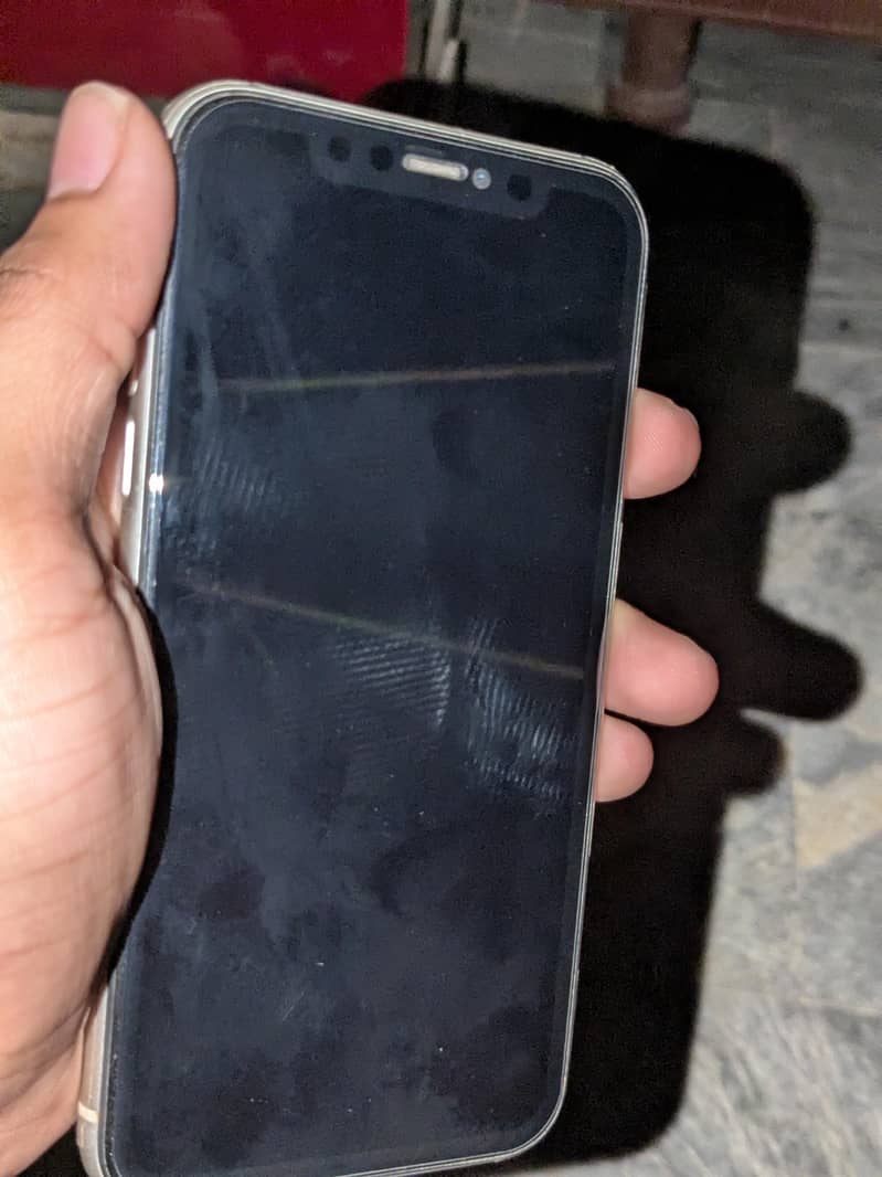 Apple iPhone 11 3