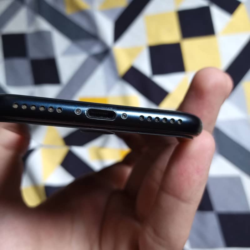 Apple iPhone SE 2