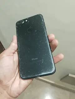 Apple iPhone 7 Plus 3