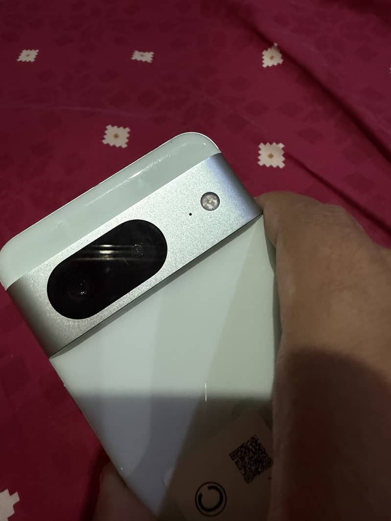 Google Pixel 8 1